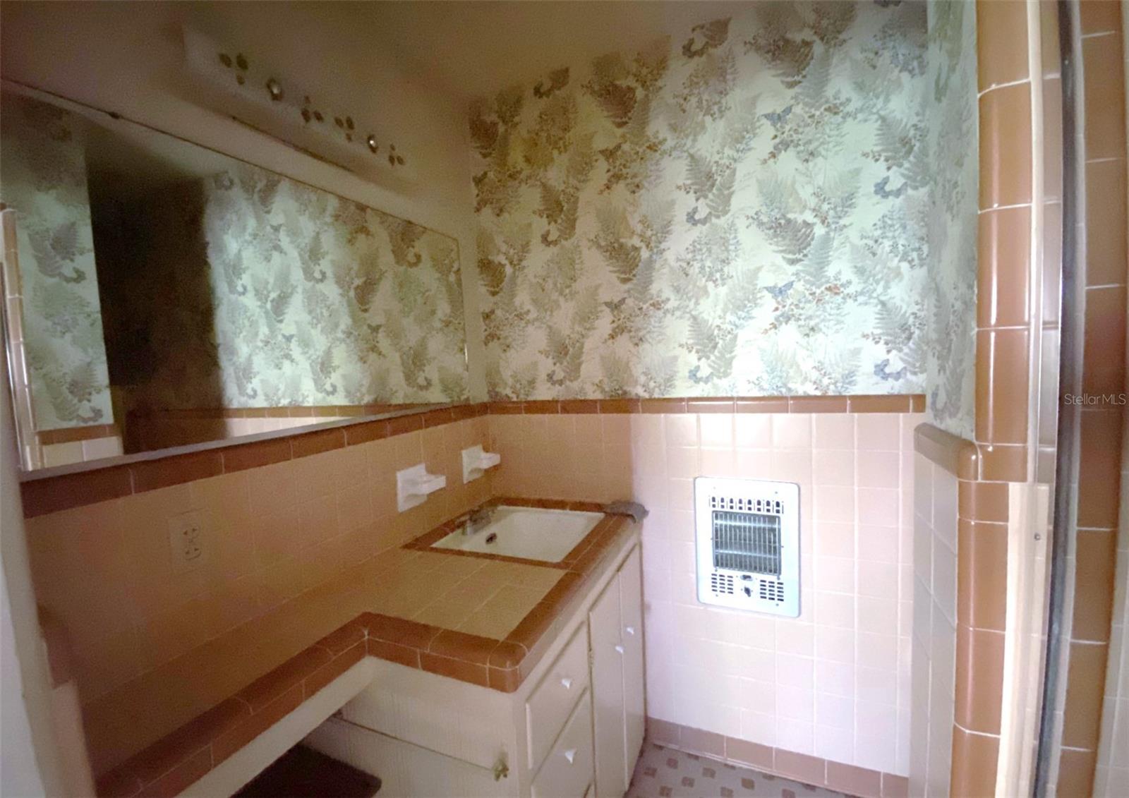 Image 37 of 41 For 7200 Grace Road