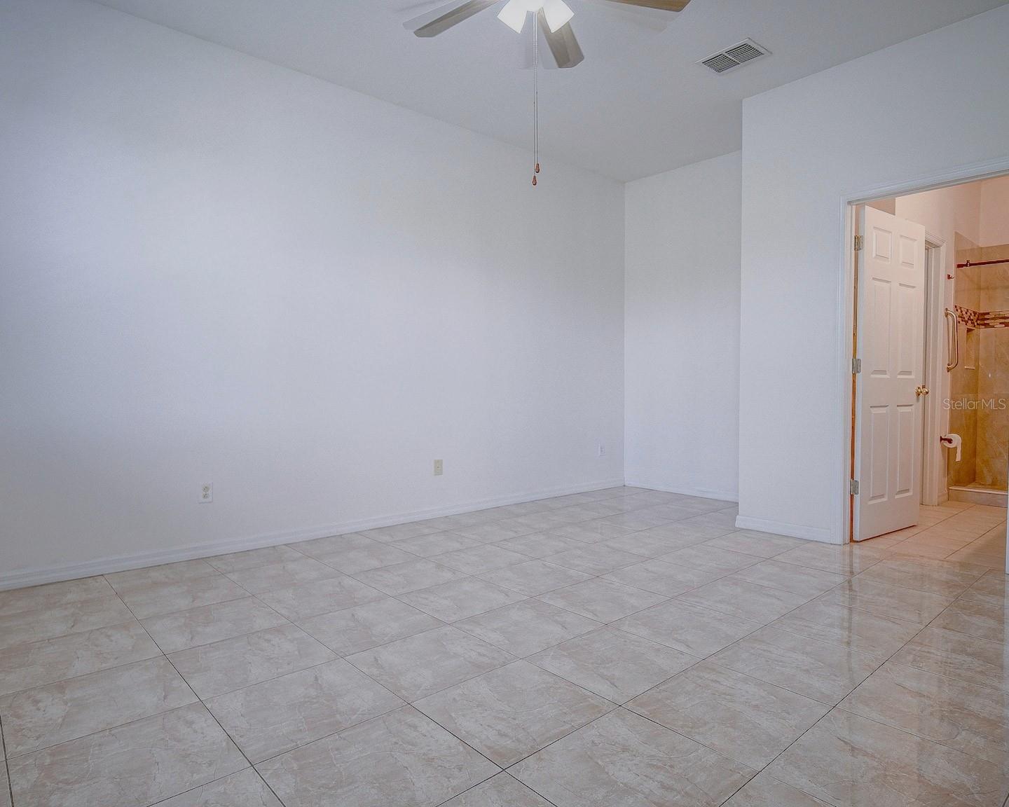 Image 7 of 16 For 10033 Moorshire Circle