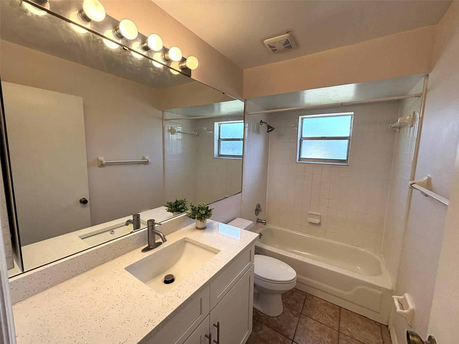Image 12 of 24 For 14406 Greater Hills Boulevard