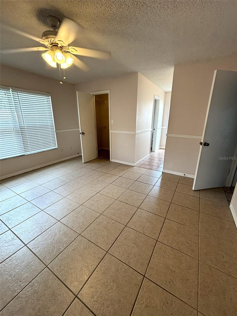 Image 15 of 24 For 14406 Greater Hills Boulevard