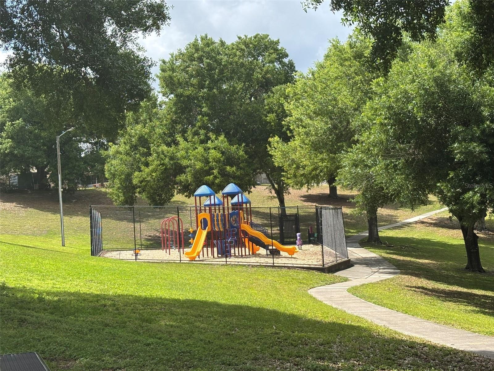 Image 20 of 24 For 14406 Greater Hills Boulevard