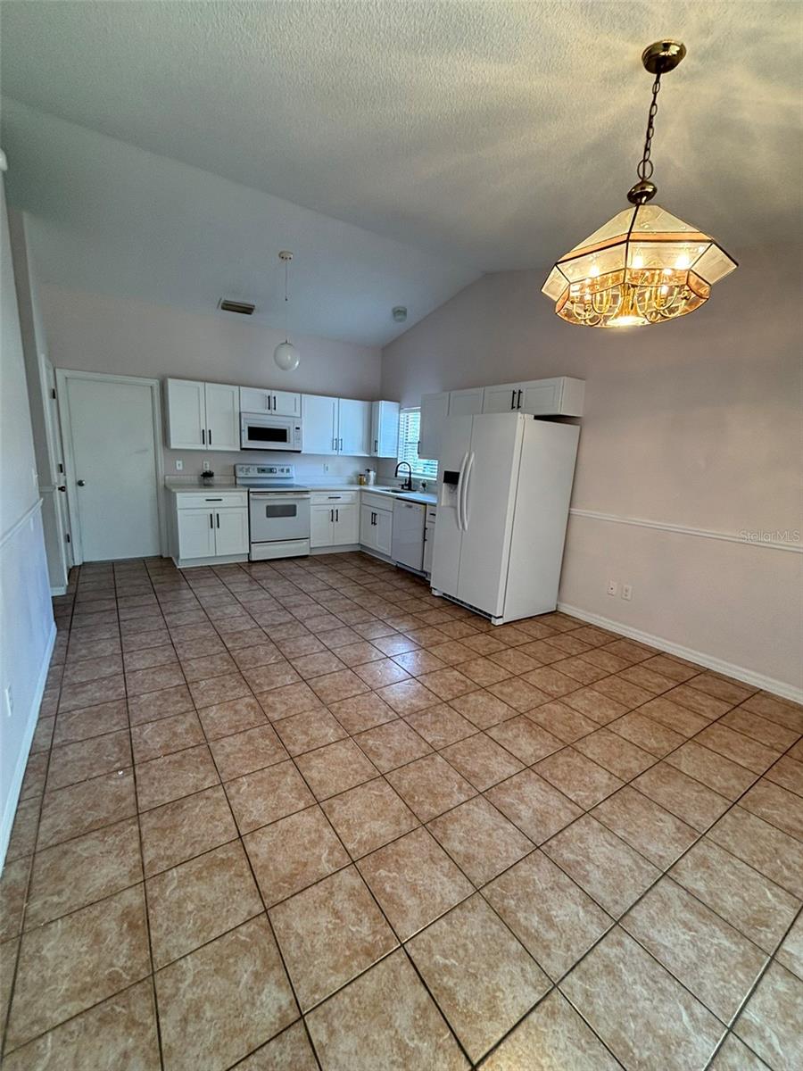Image 5 of 24 For 14406 Greater Hills Boulevard