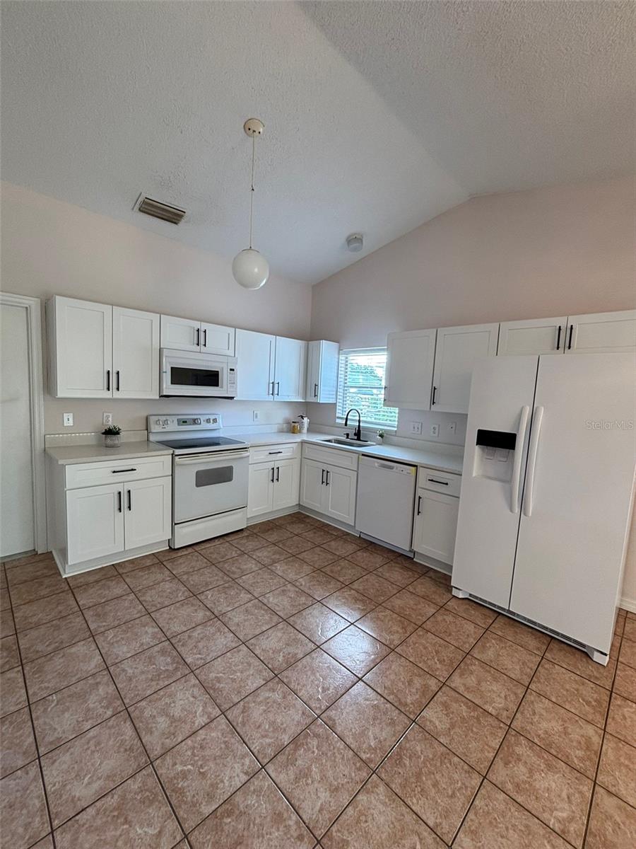 Image 7 of 24 For 14406 Greater Hills Boulevard