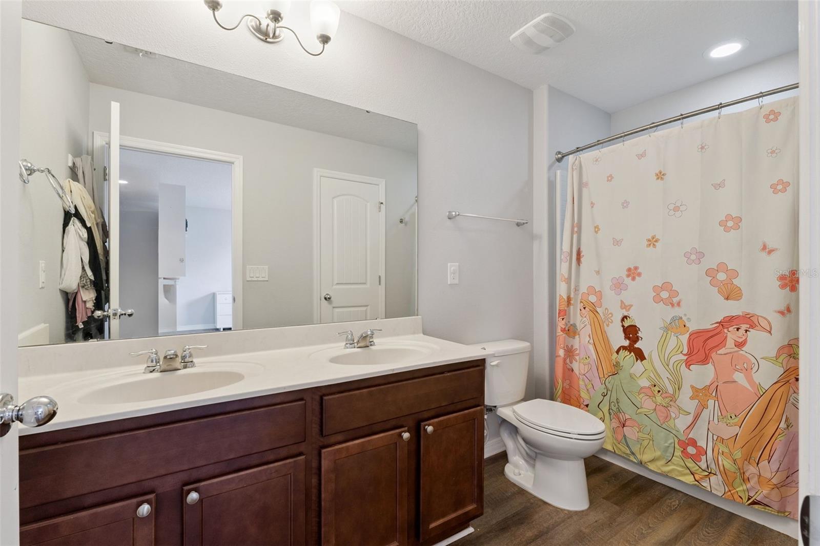 Image 23 of 50 For 16197 Wind View Lane