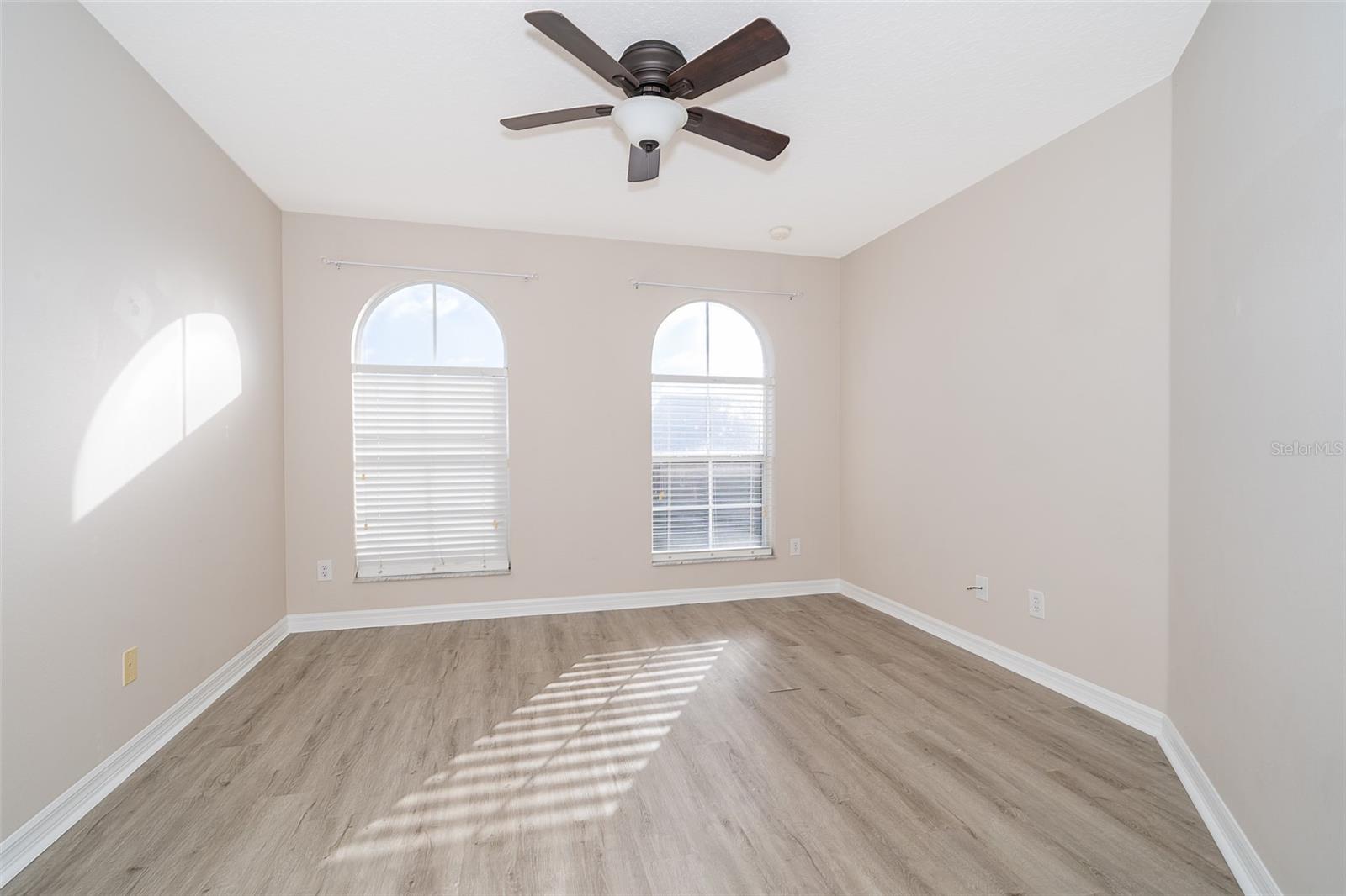 Image 21 of 28 For 4824 Fiorazante Avenue