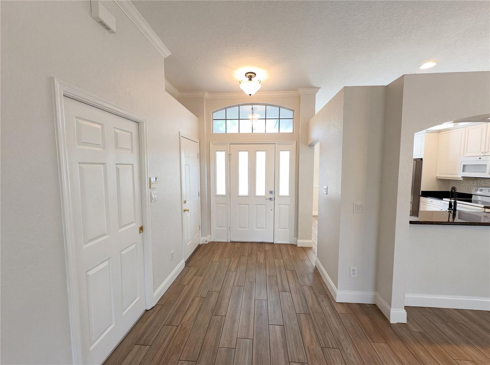 Image 10 of 26 For 448 Macgregor Road