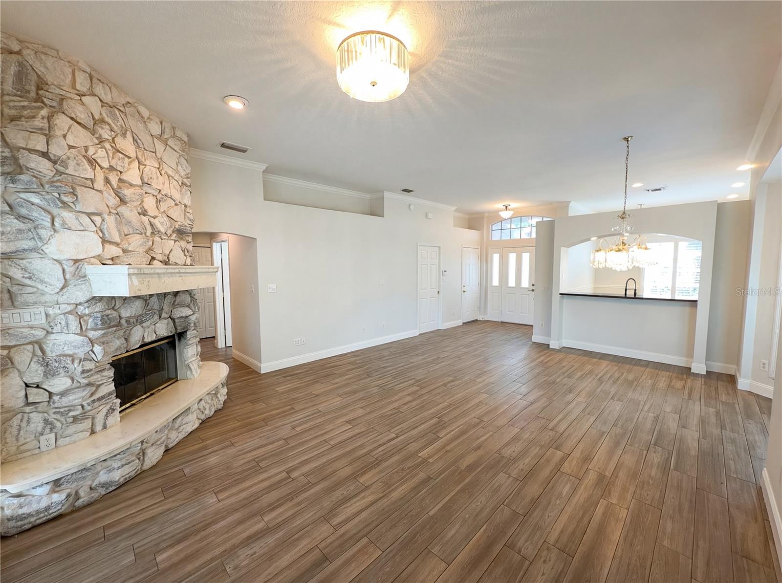 Image 13 of 26 For 448 Macgregor Road