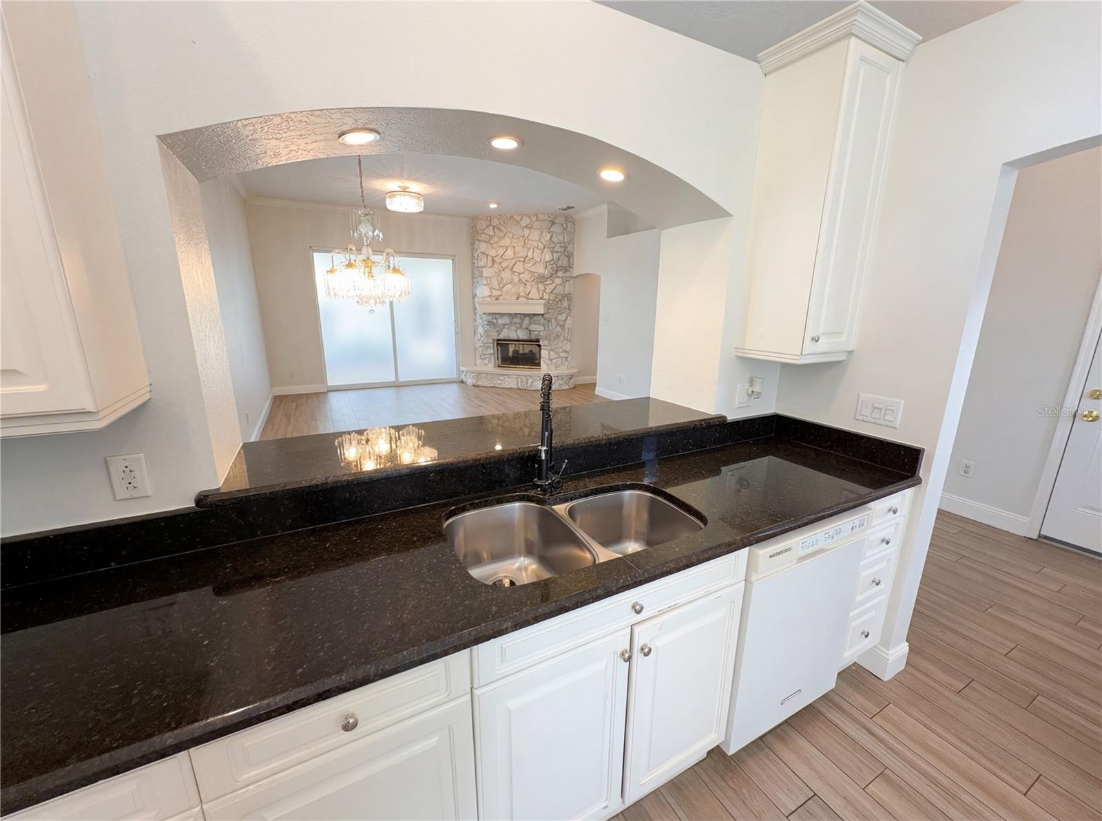 Image 16 of 26 For 448 Macgregor Road