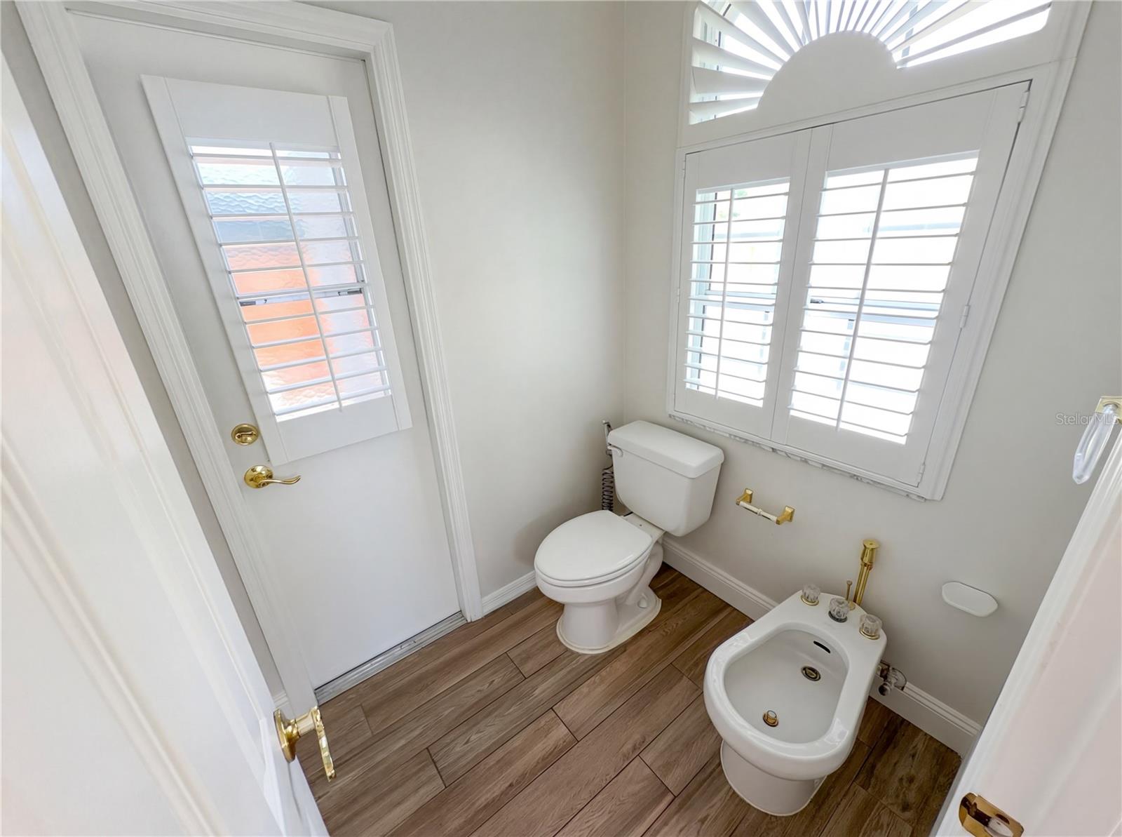 Image 21 of 26 For 448 Macgregor Road