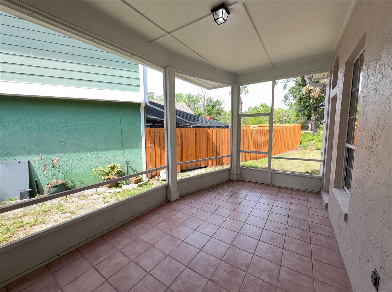 Image 8 of 26 For 448 Macgregor Road