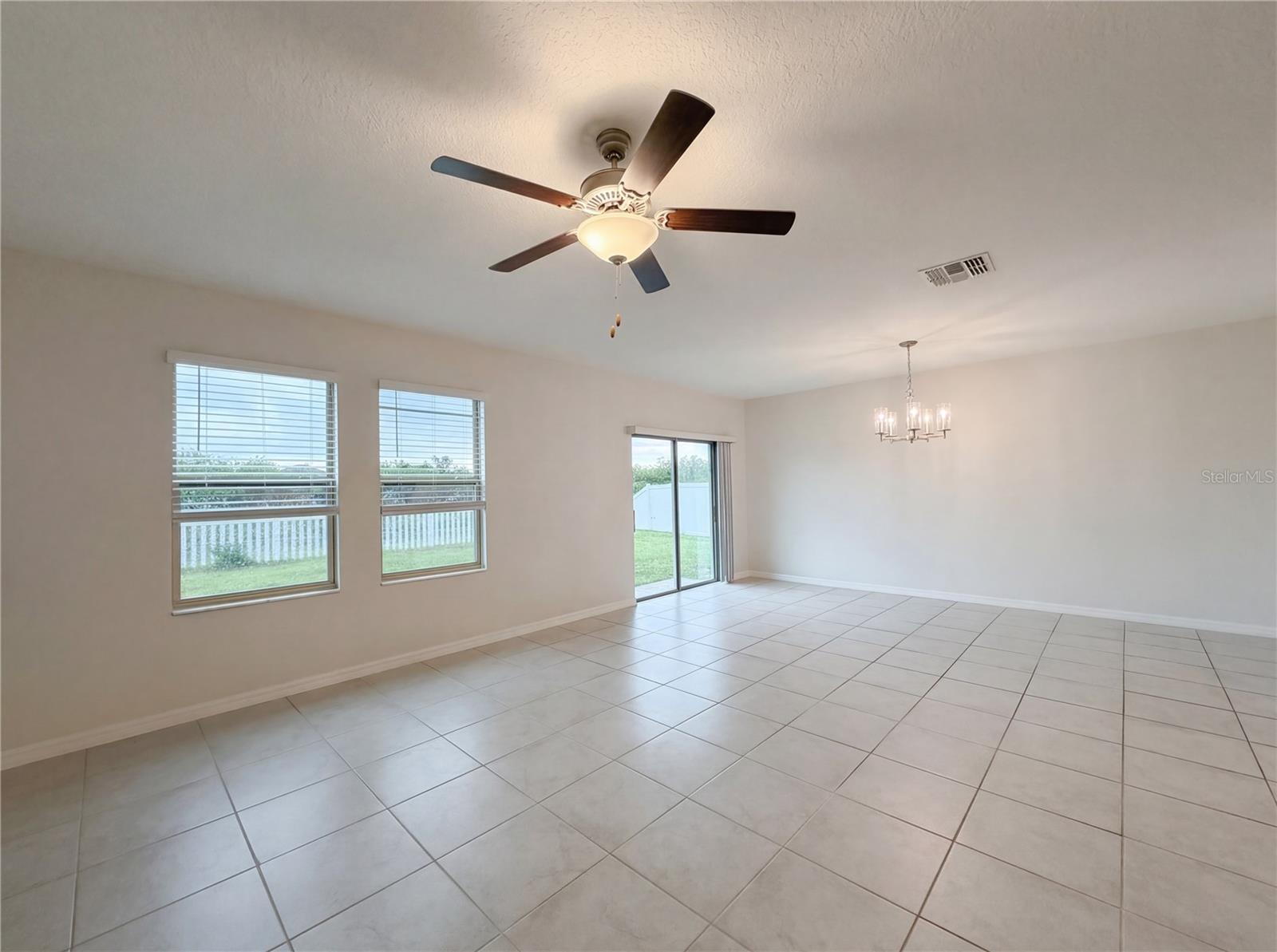 Image 14 of 41 For 11849 Blackeyed Susan Drive