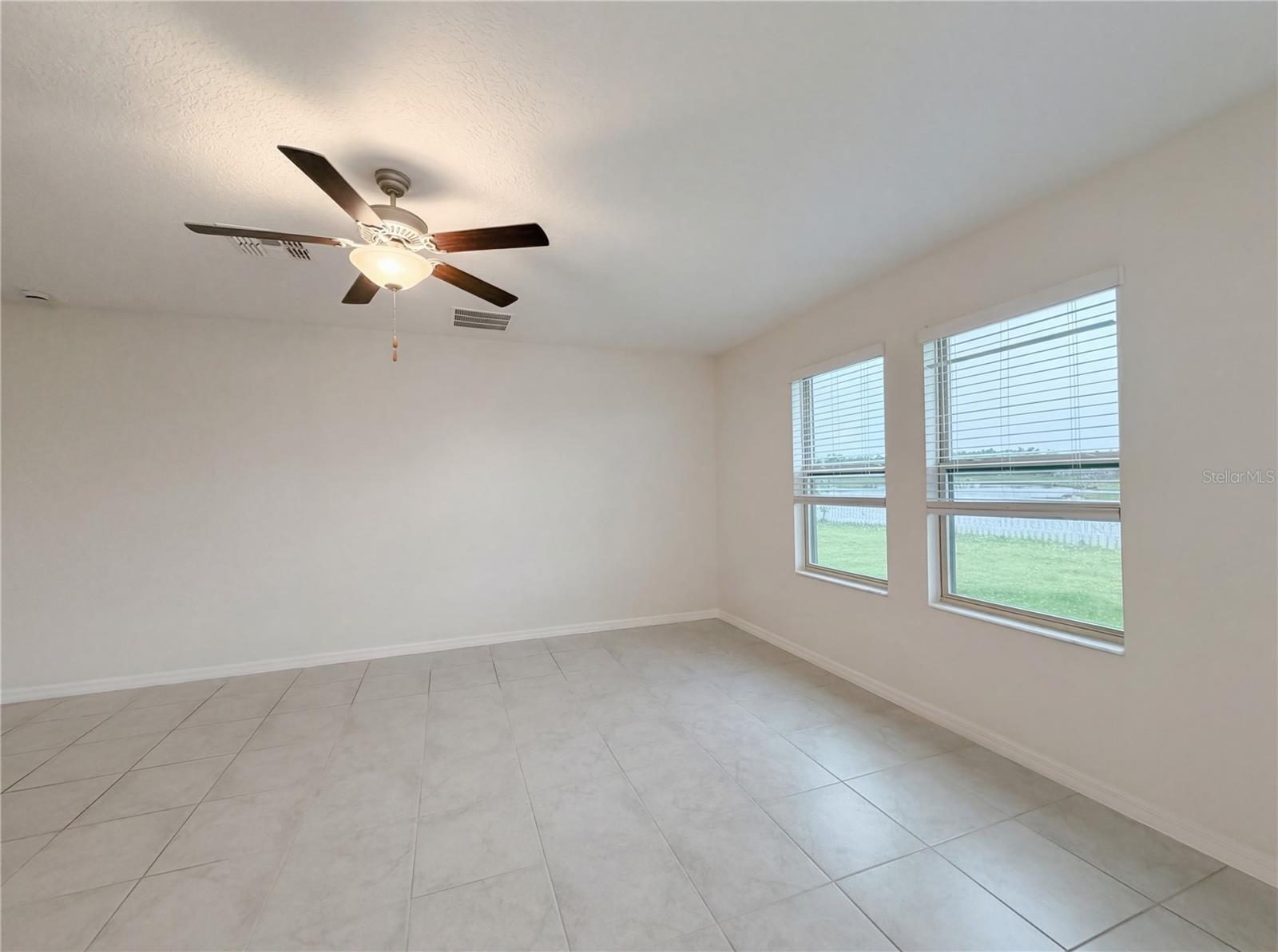 Image 16 of 41 For 11849 Blackeyed Susan Drive