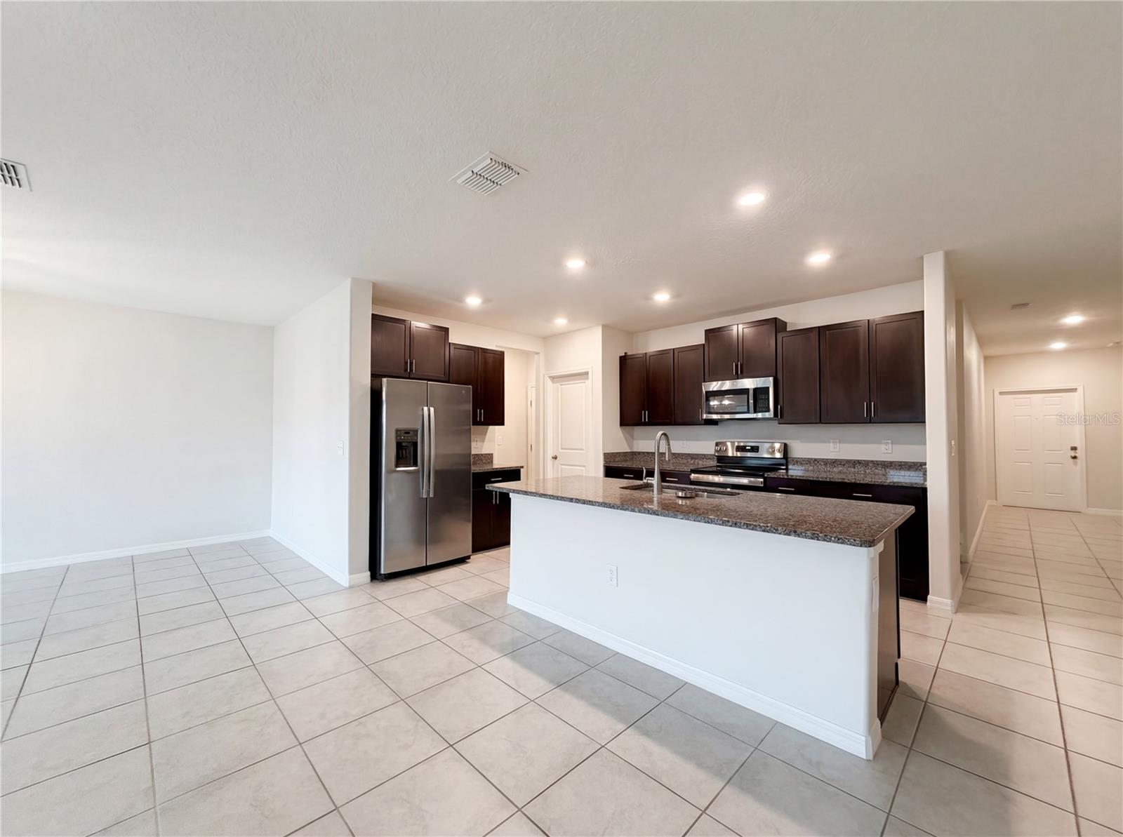 Image 17 of 41 For 11849 Blackeyed Susan Drive