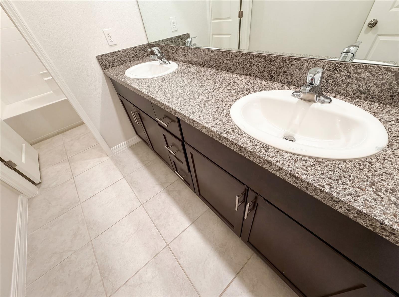 Image 32 of 41 For 11849 Blackeyed Susan Drive