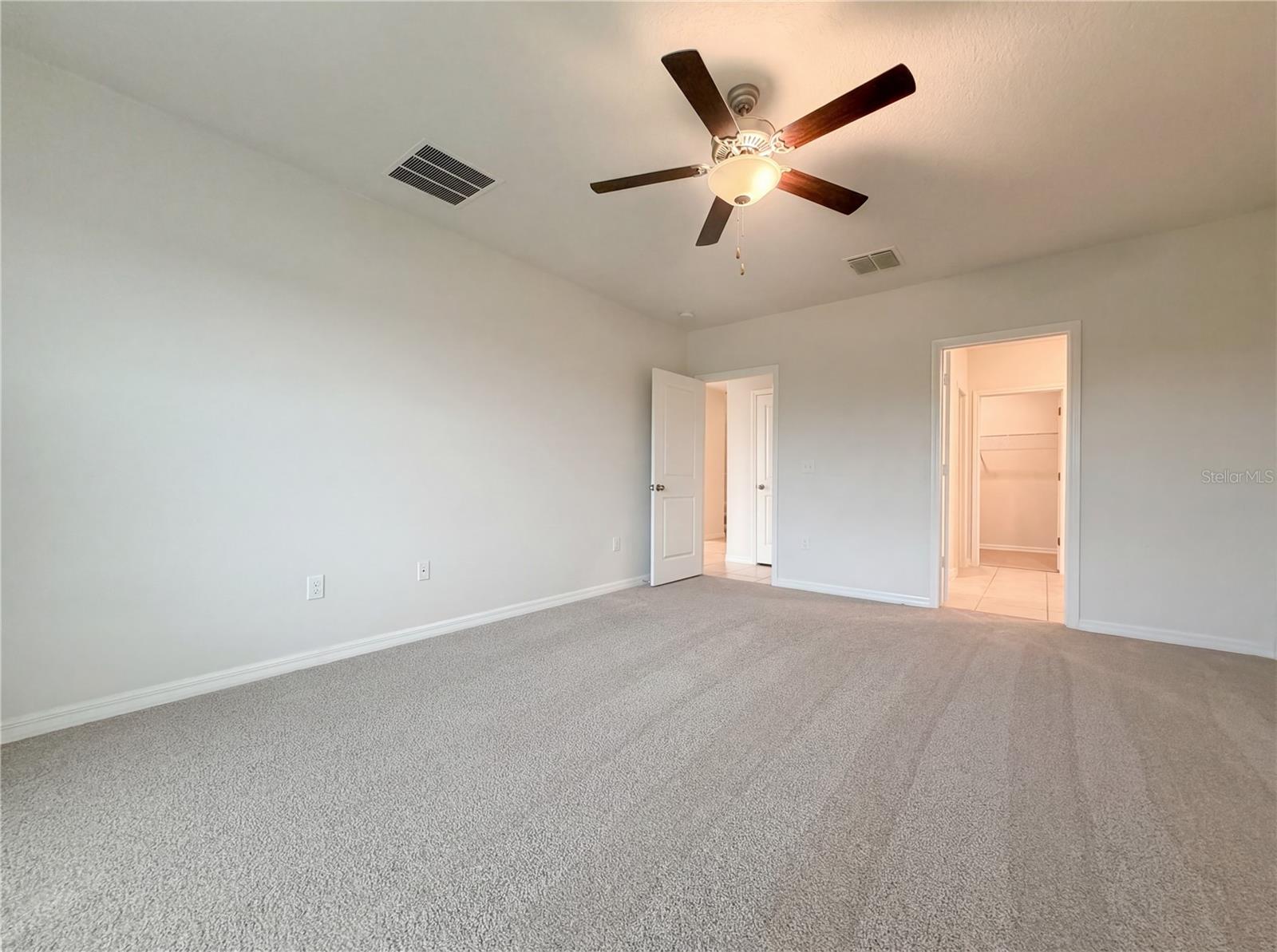 Image 4 of 41 For 11849 Blackeyed Susan Drive