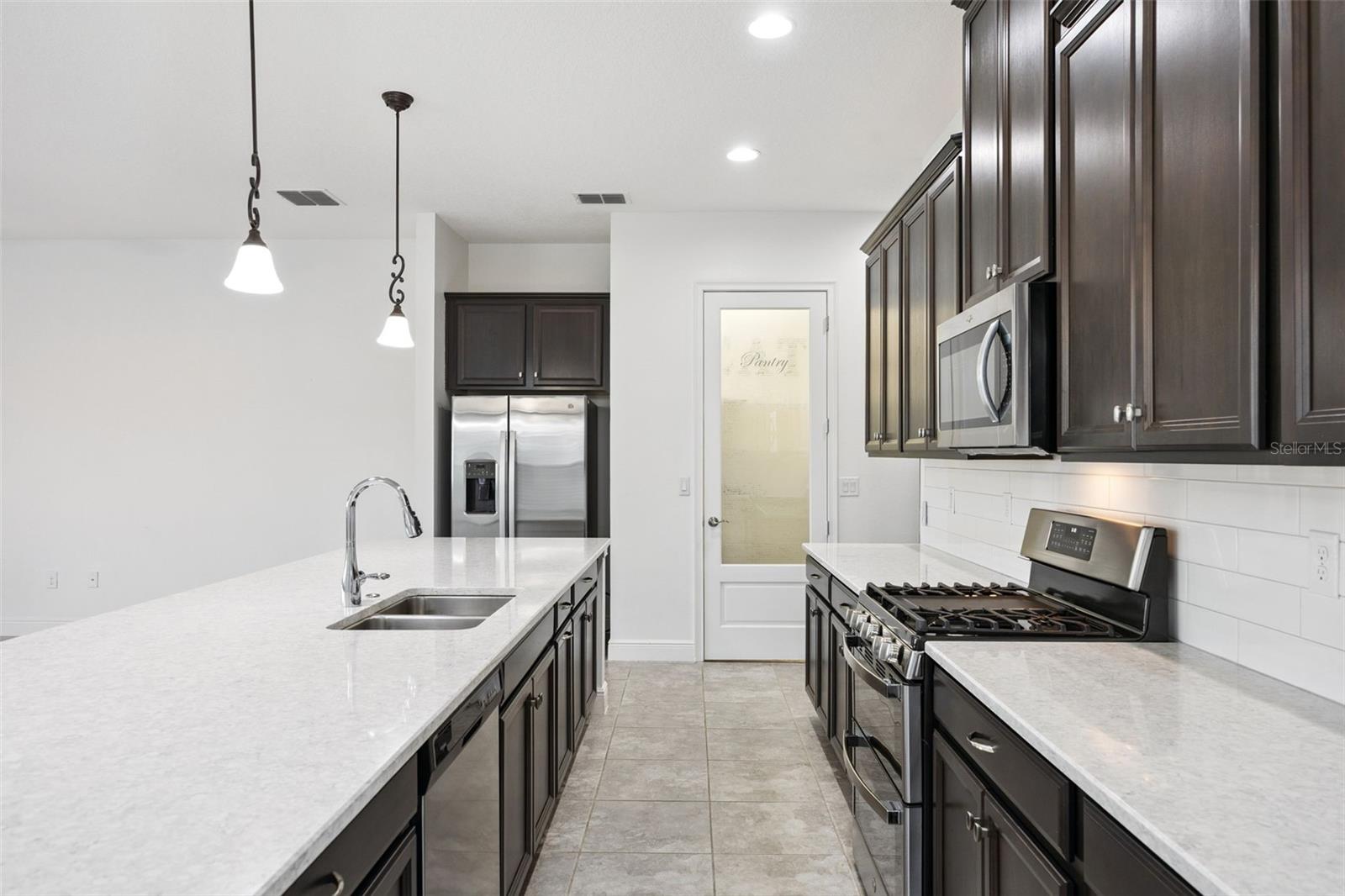 Image 10 of 46 For 5013 Fountainwood Drive