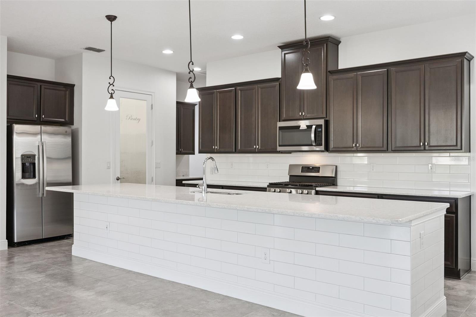 Image 11 of 46 For 5013 Fountainwood Drive