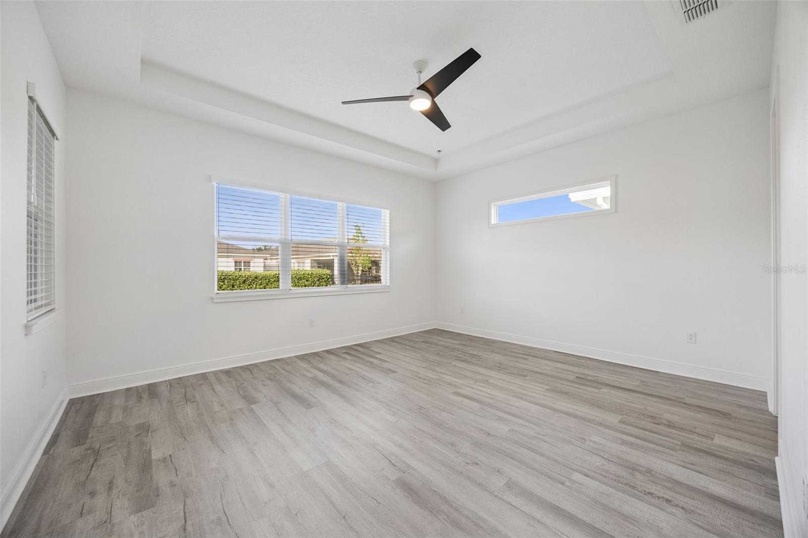 Image 14 of 46 For 5013 Fountainwood Drive