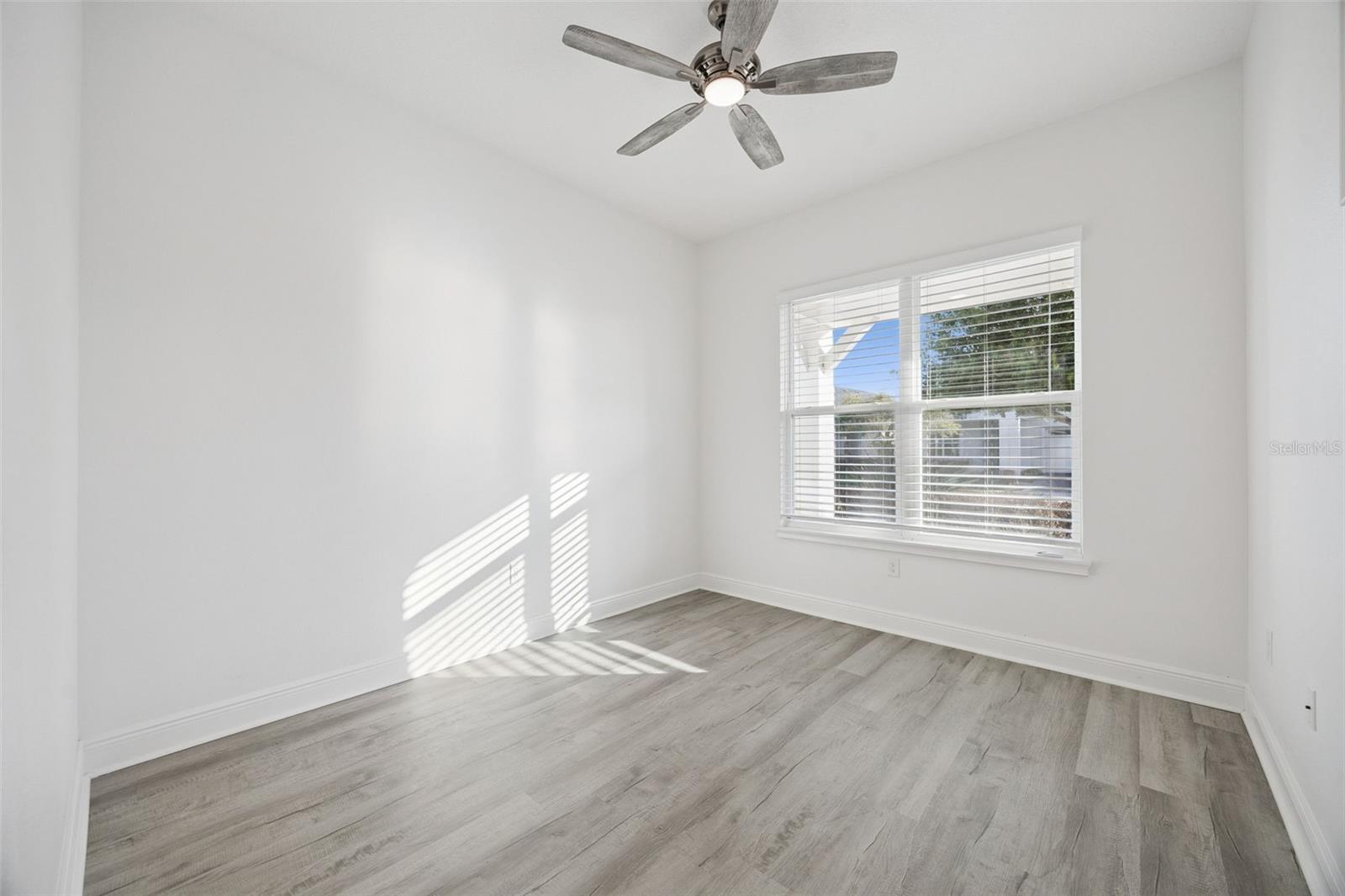 Image 15 of 46 For 5013 Fountainwood Drive