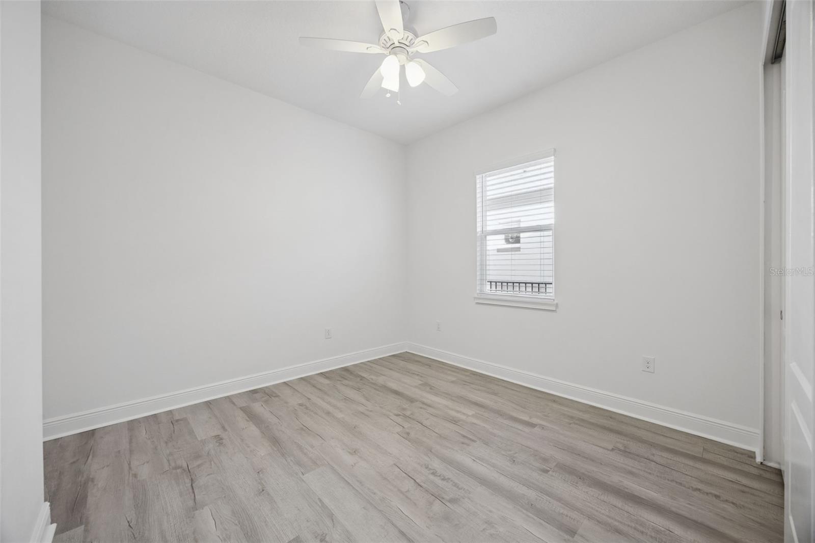 Image 16 of 46 For 5013 Fountainwood Drive