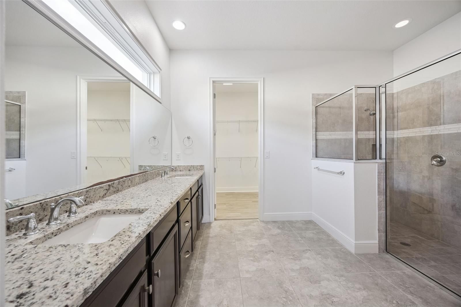 Image 19 of 46 For 5013 Fountainwood Drive