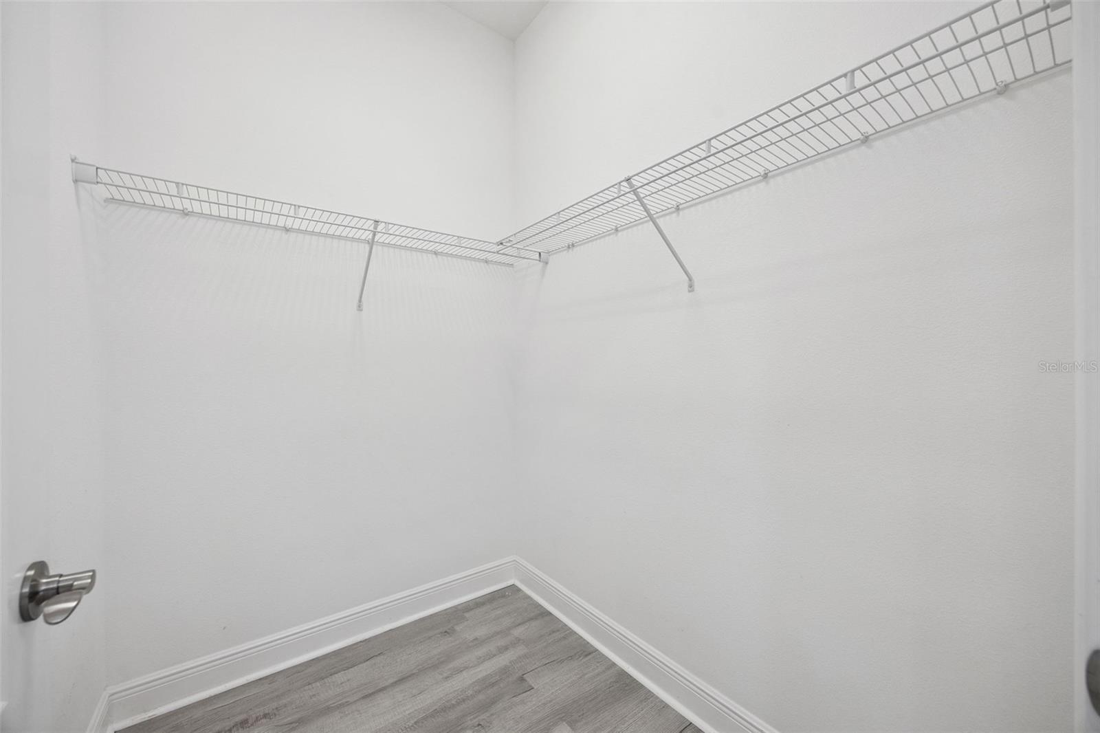 Image 25 of 46 For 5013 Fountainwood Drive