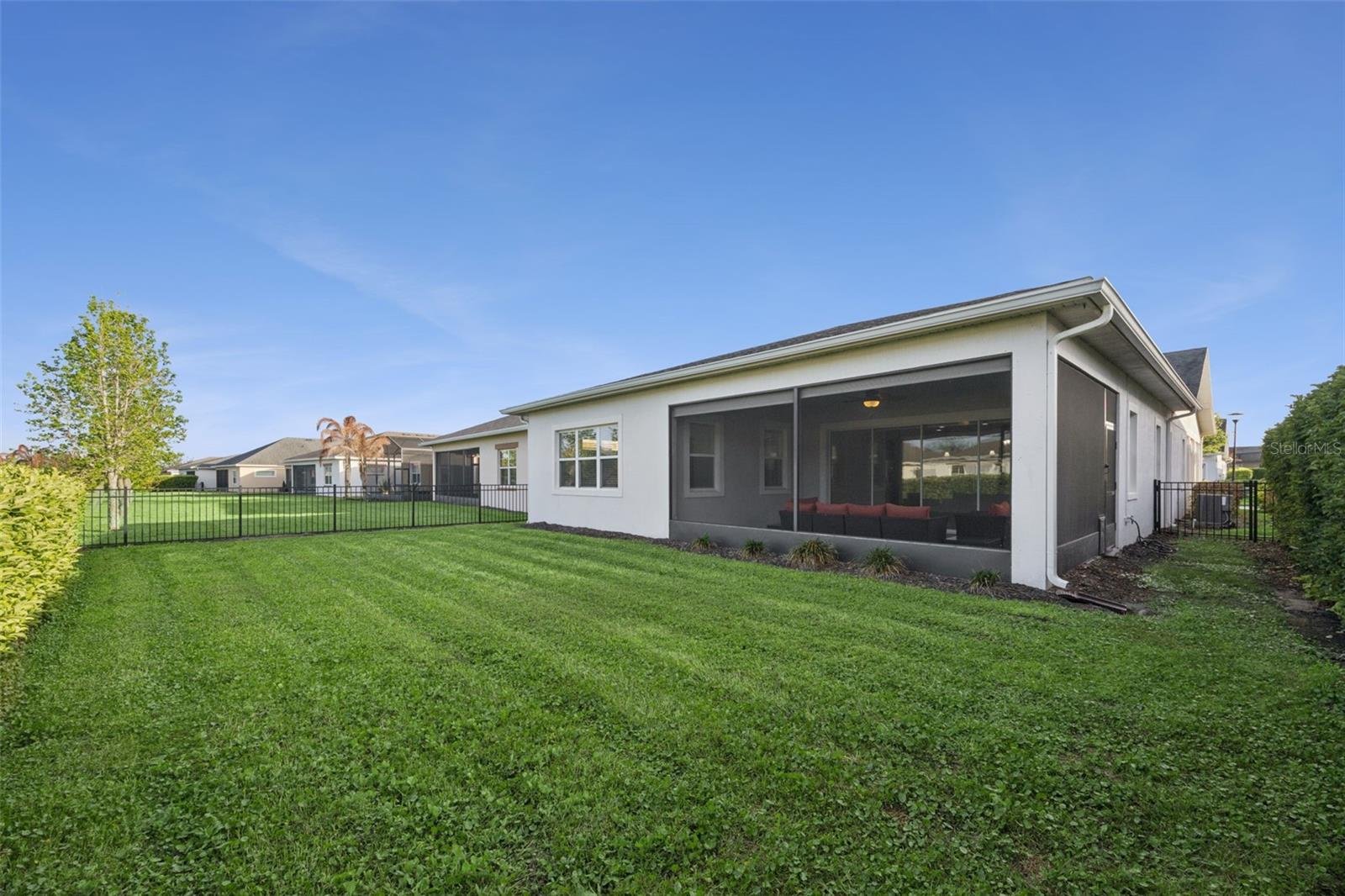 Image 29 of 46 For 5013 Fountainwood Drive