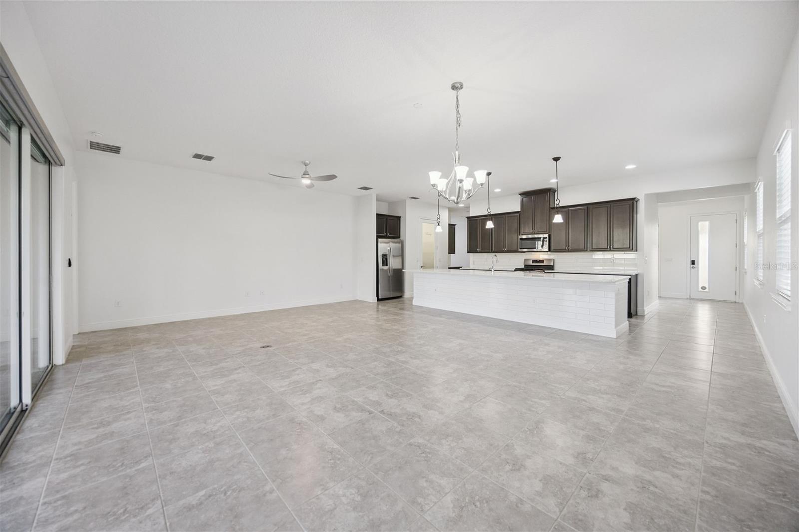 Image 6 of 46 For 5013 Fountainwood Drive