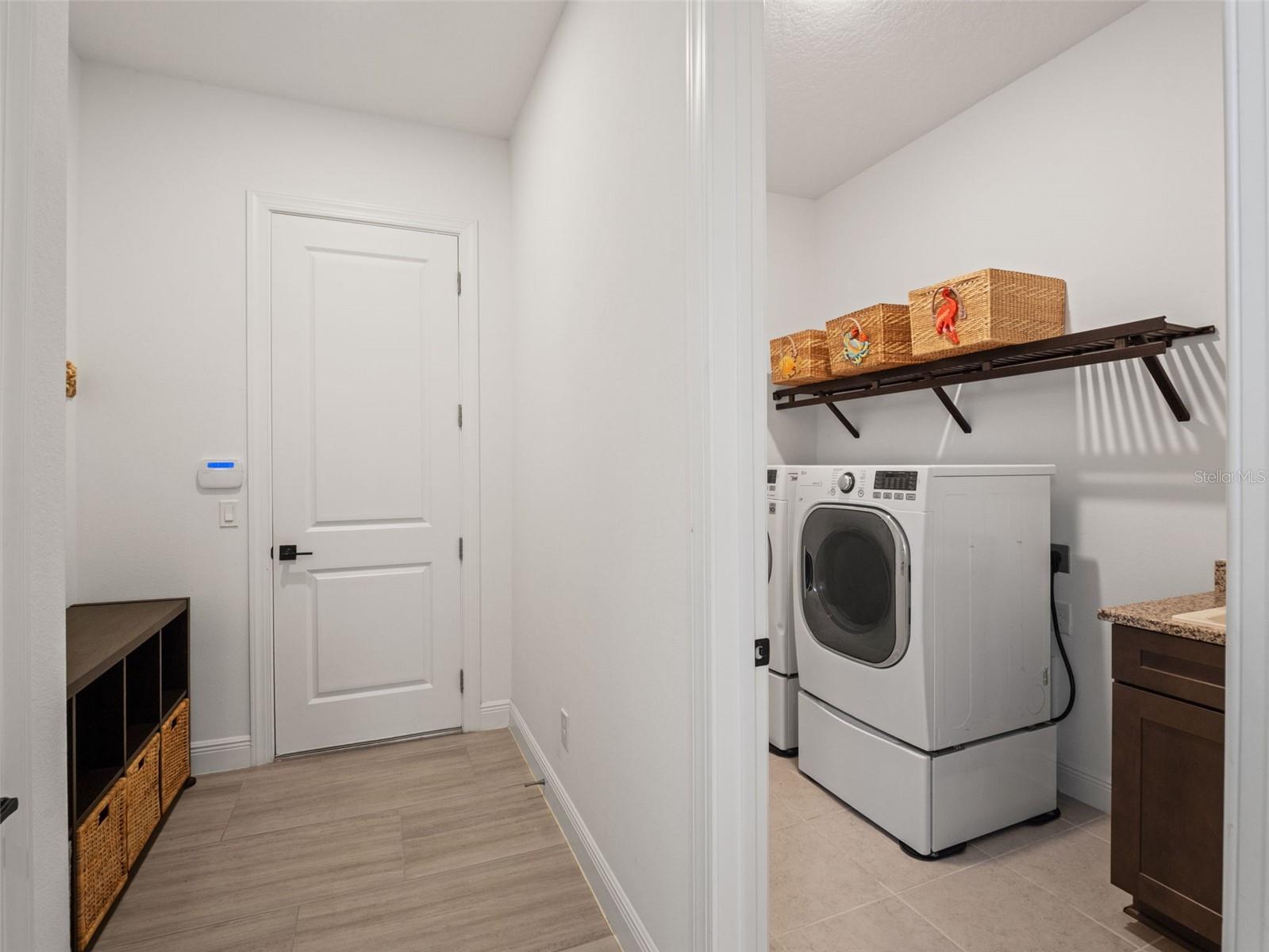 Image 27 of 84 For 9003 Santorini Drive