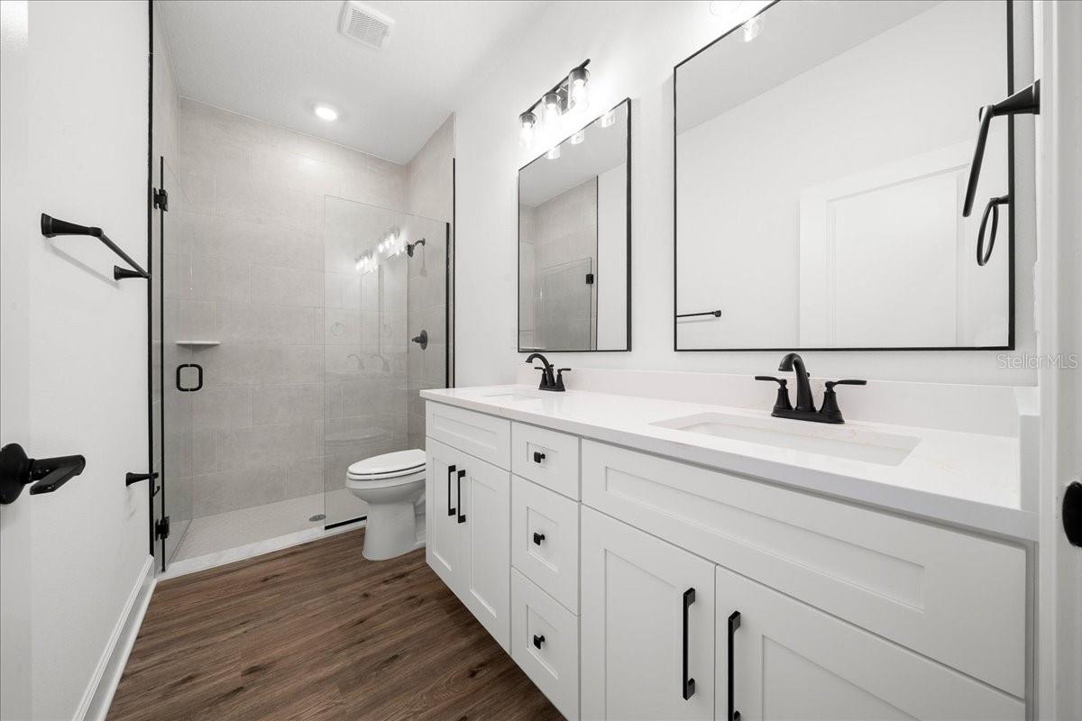 Image 20 of 52 For 10153 Lynnhaven Road