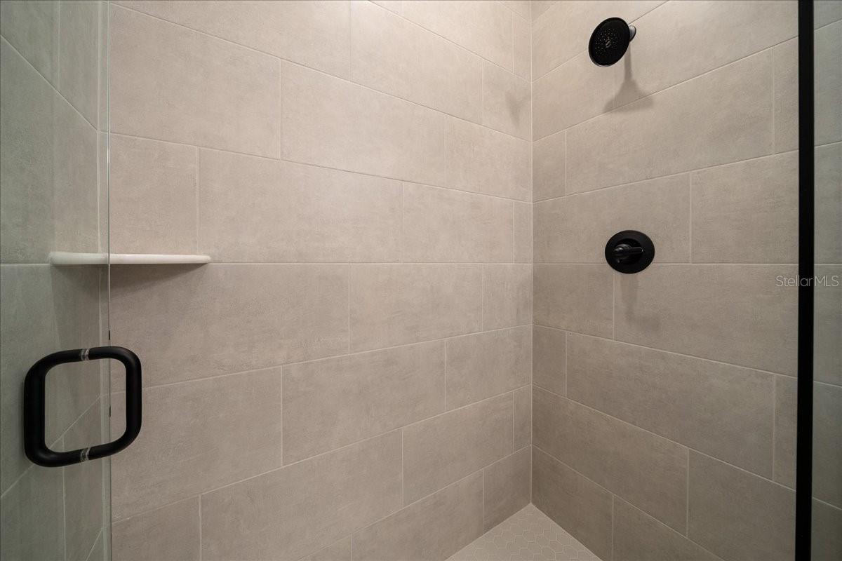 Image 22 of 52 For 10153 Lynnhaven Road