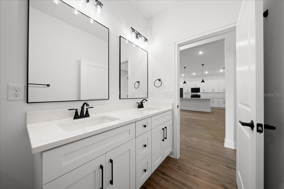 Image 23 of 52 For 10153 Lynnhaven Road