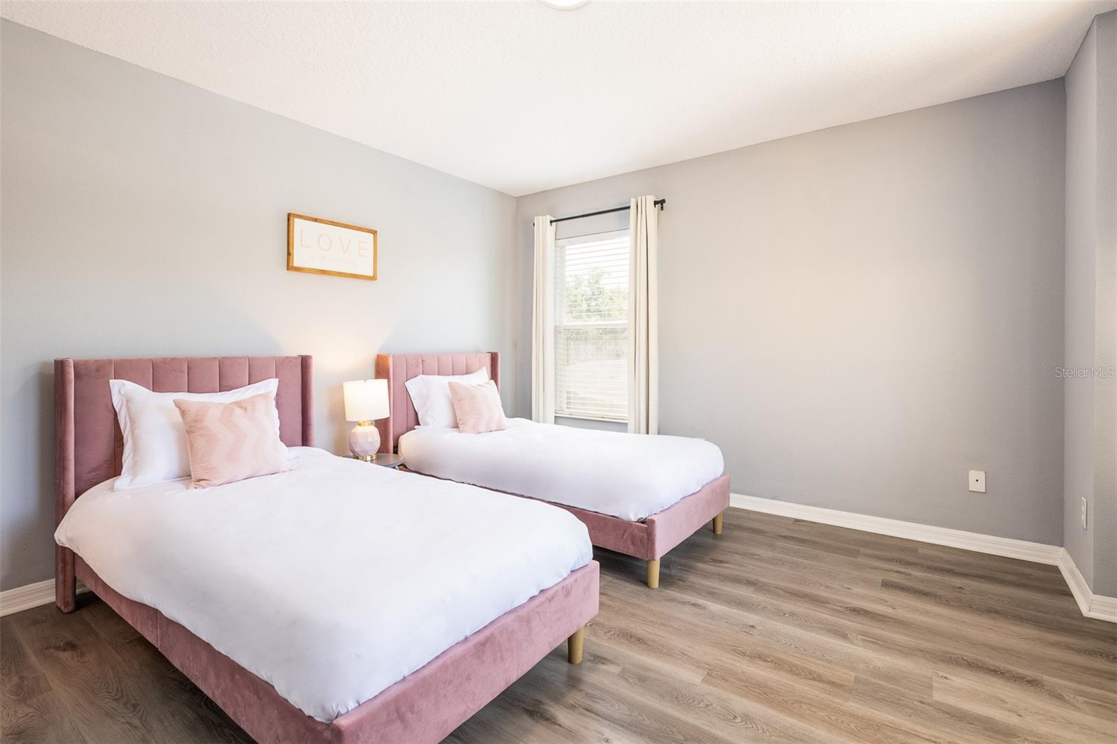 Image 20 of 45 For 161 Las Fuentes Drive