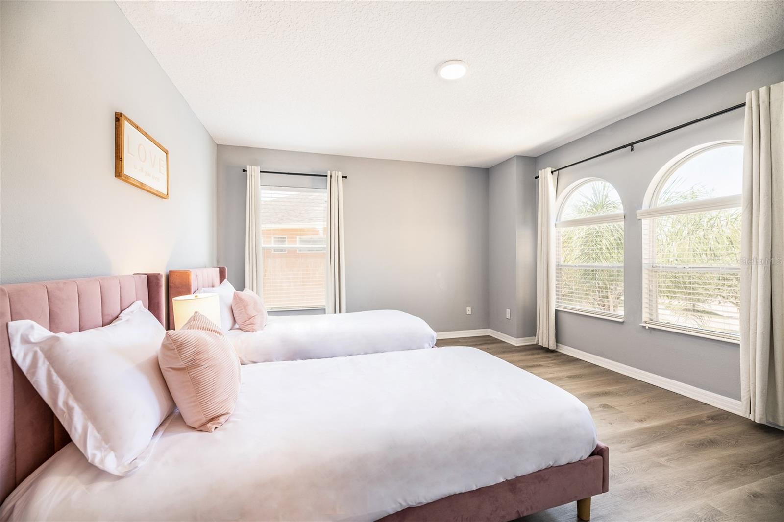 Image 21 of 45 For 161 Las Fuentes Drive