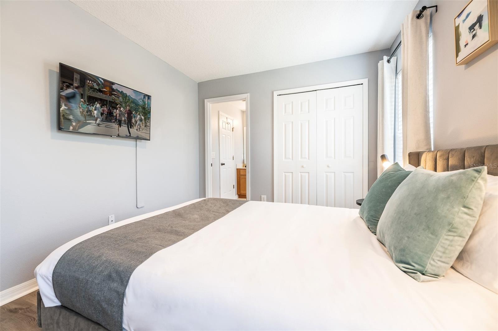 Image 27 of 45 For 161 Las Fuentes Drive