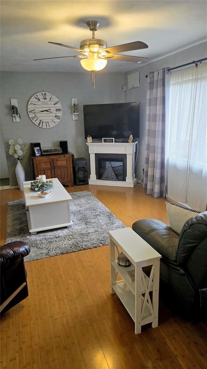 Image 8 of 25 For 1519 Sunbird Terrace