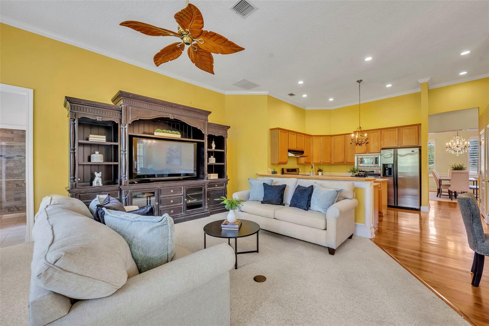 Image 15 of 39 For 100 Glen Club Court