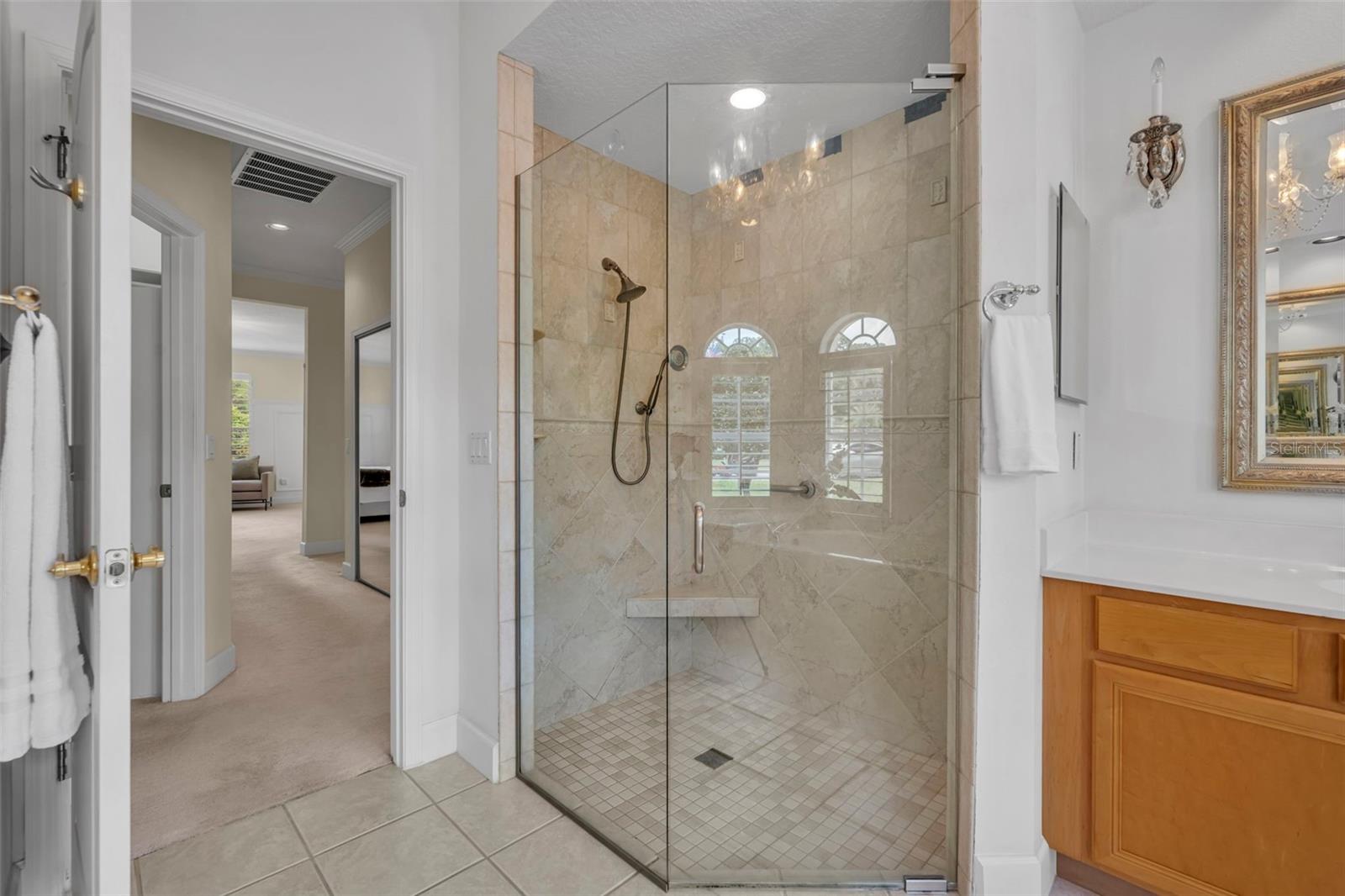 Image 25 of 39 For 100 Glen Club Court