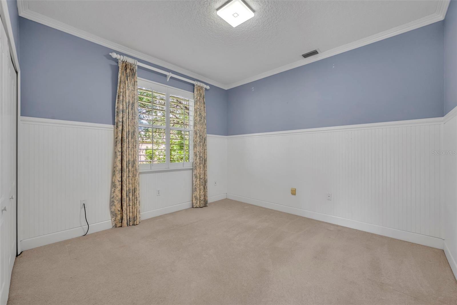 Image 30 of 39 For 100 Glen Club Court