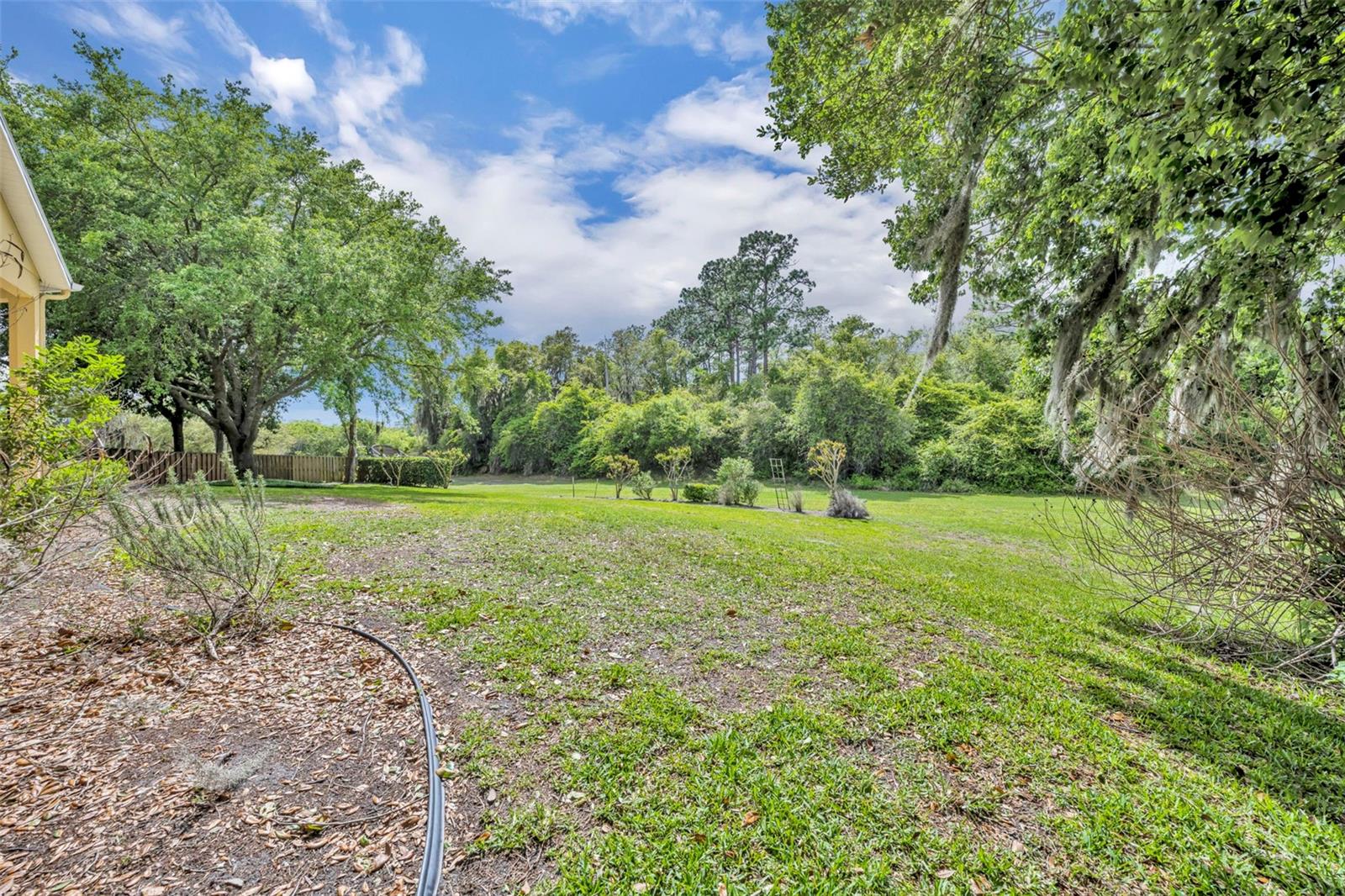 Image 36 of 39 For 100 Glen Club Court