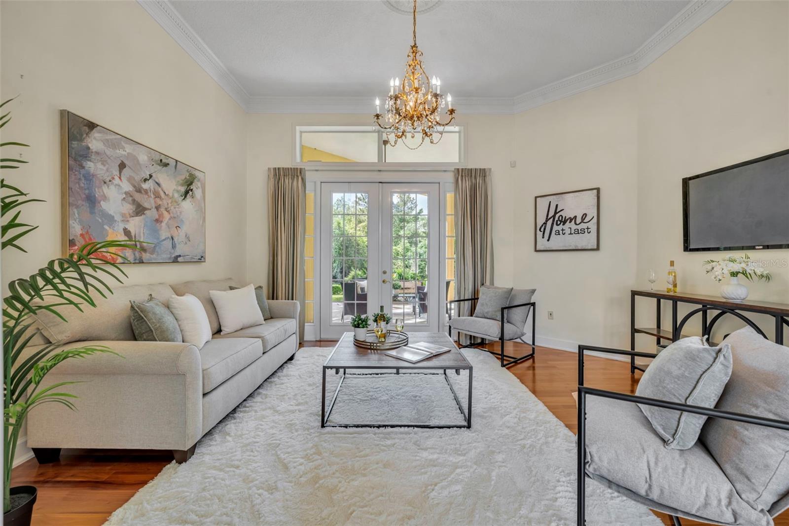 Image 4 of 39 For 100 Glen Club Court