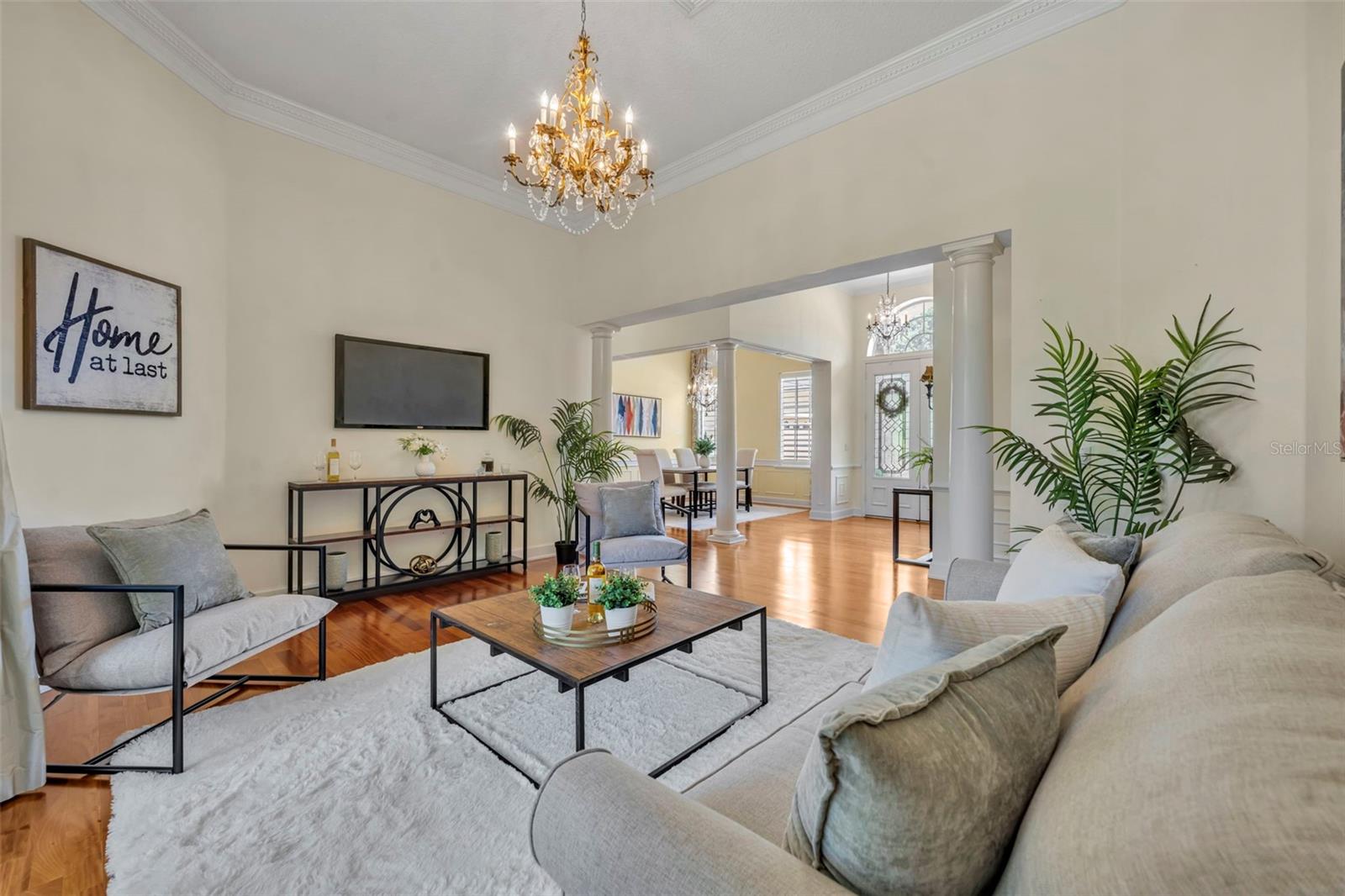 Image 6 of 39 For 100 Glen Club Court