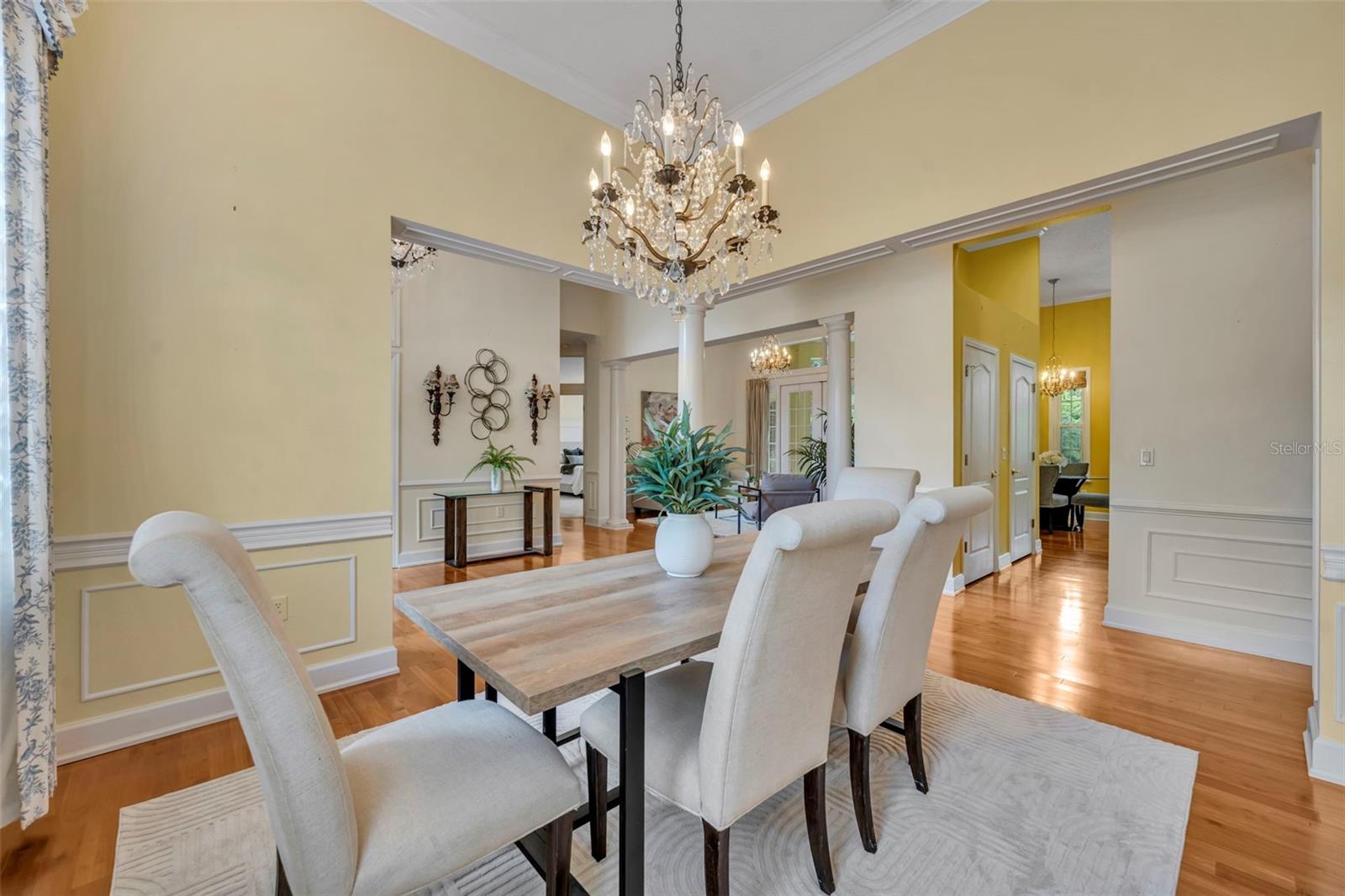 Image 9 of 39 For 100 Glen Club Court