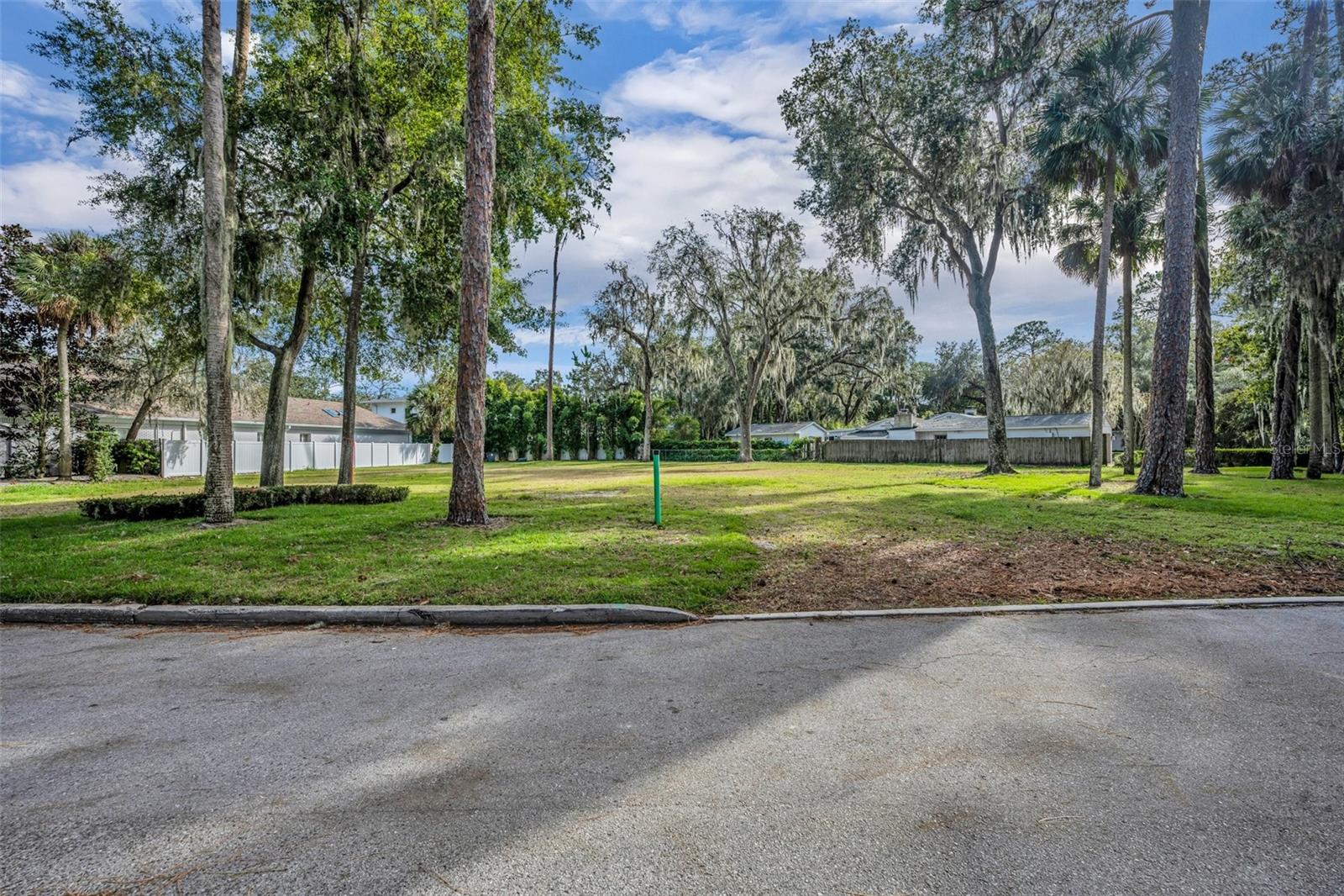 Listing photo id 4 for 620 Pinetree Road