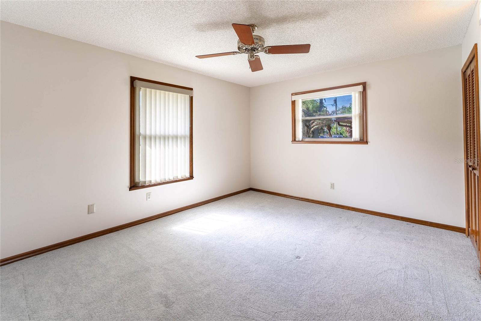 Image 17 of 31 For 1020 Avis  