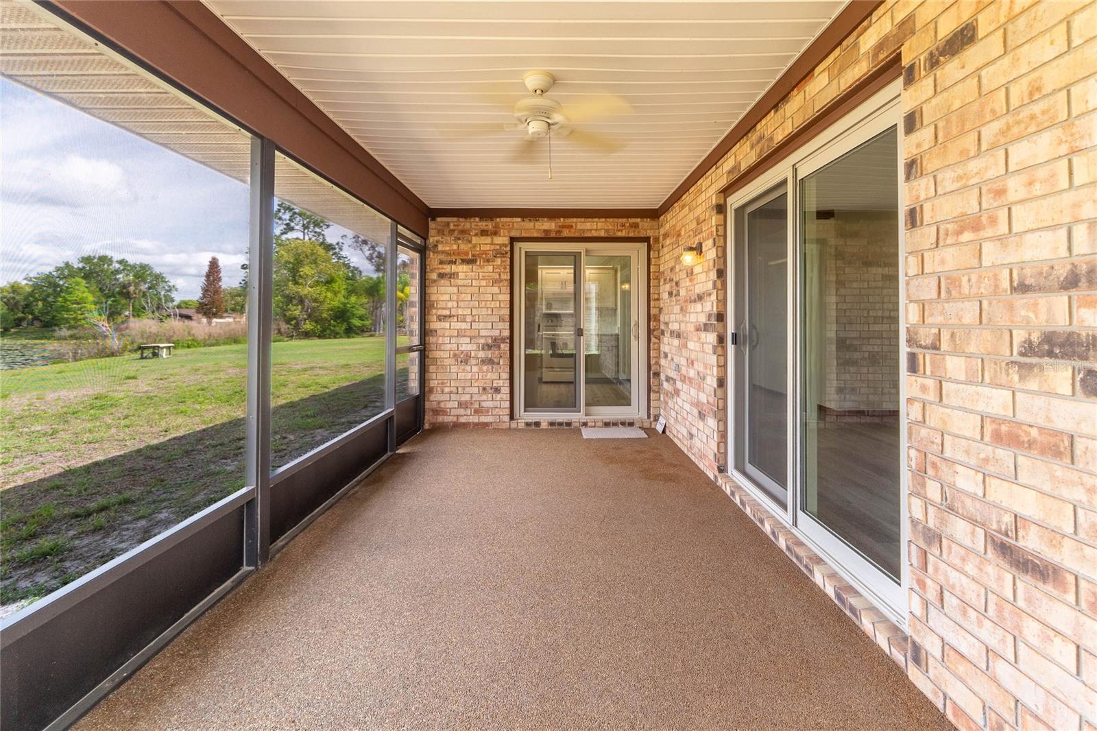 Image 28 of 31 For 1020 Avis  