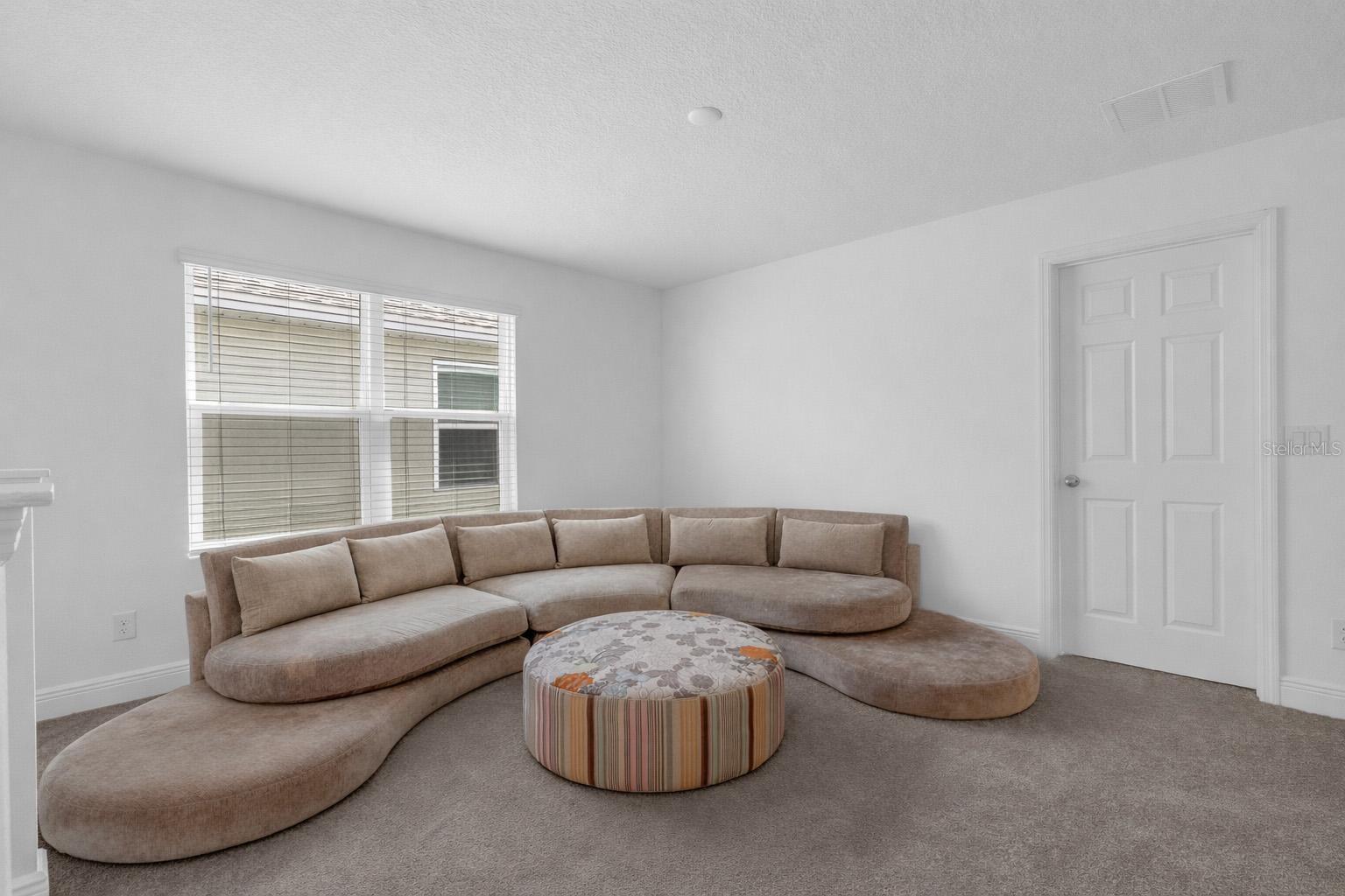 Image 15 of 31 For 14735 Erice Avenue