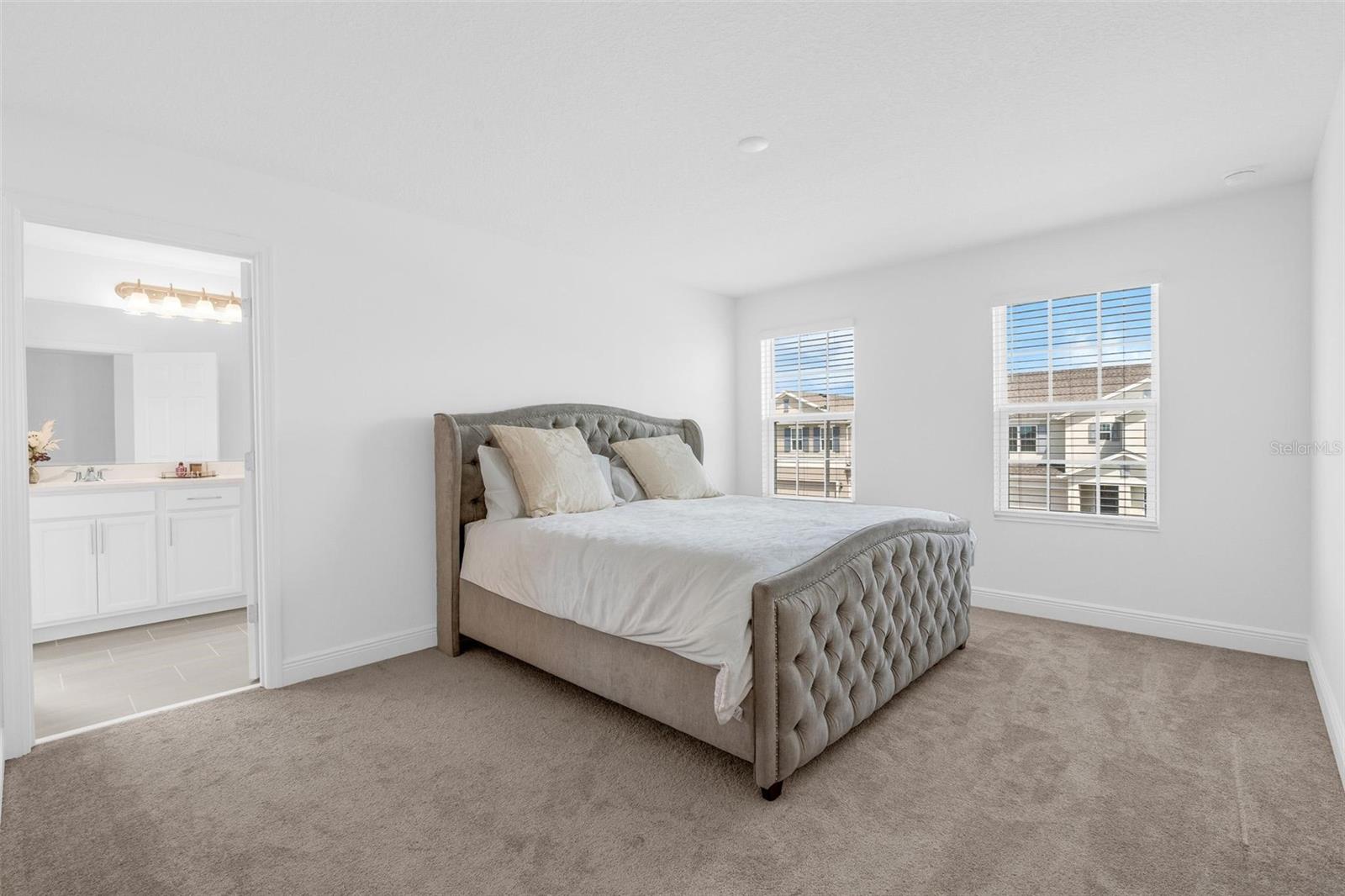 Image 17 of 31 For 14735 Erice Avenue