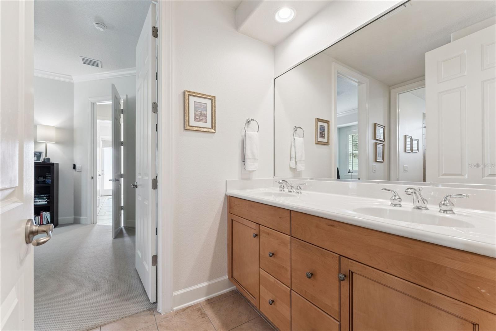 Image 29 of 57 For 5106 Tildens Grove Boulevard