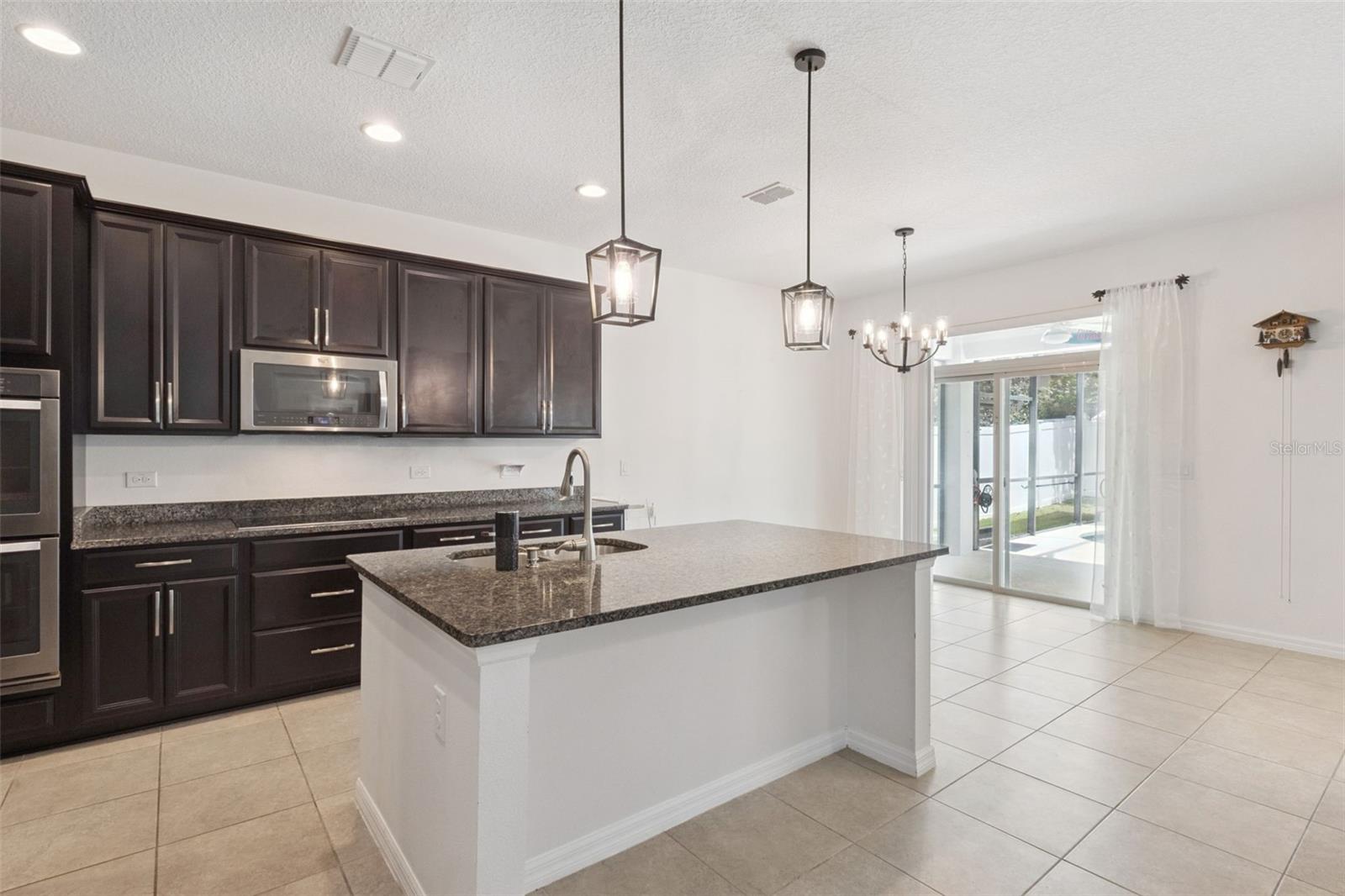 Image 16 of 60 For 940 Marsh Reed Drive